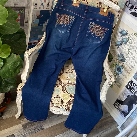 Jean's Denim handcrafted jeans plus blue dark wash Size 18W NWT Curve High rise - Picture 4 of 12